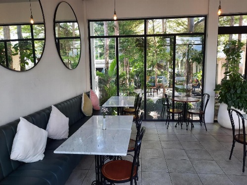 Lovina life Room & Cafe image 2